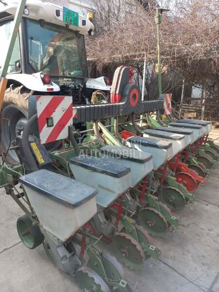 Kuhn Planter 2