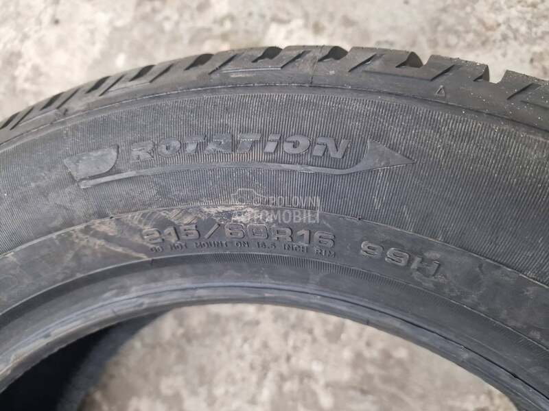 Fulda 215/60 R16 Zimska