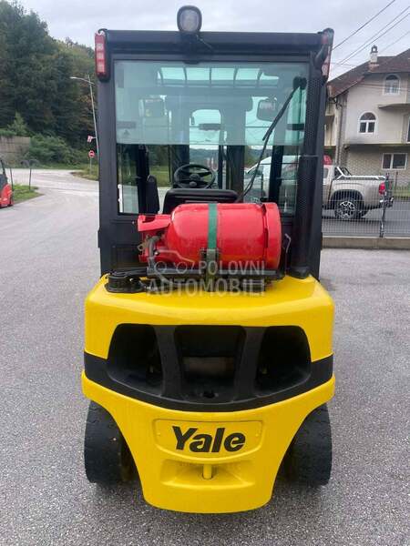 Yale 2,5 tona Triplex