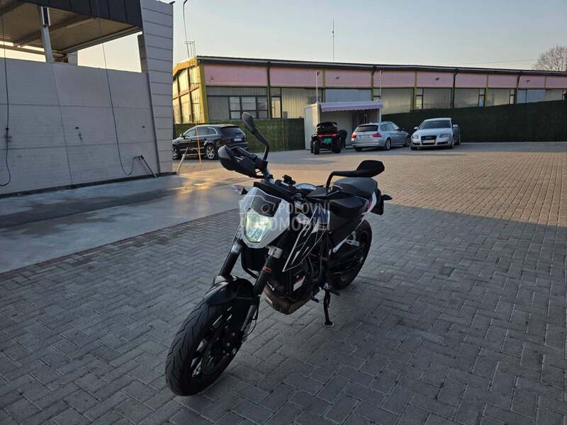 KTM duke samo kess