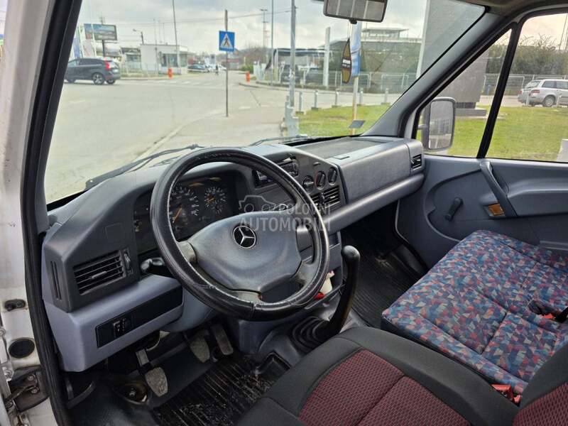 Mercedes Benz Sprinter