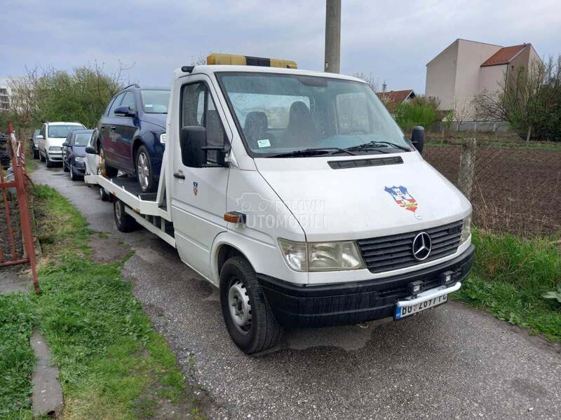 Mercedes Benz Sprinter