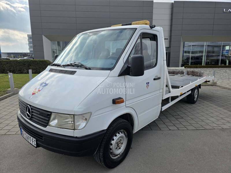 Mercedes Benz Sprinter