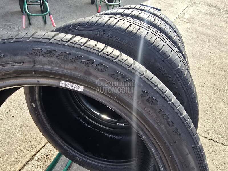 Pirelli 255/40 R19 Letnja