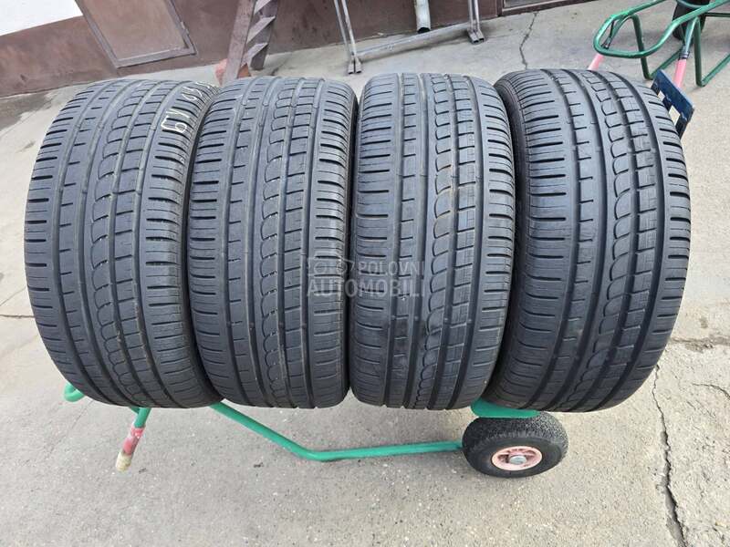 Pirelli 255/40 R19 Letnja