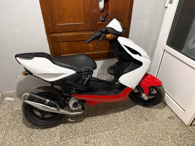 Yamaha Aerox
