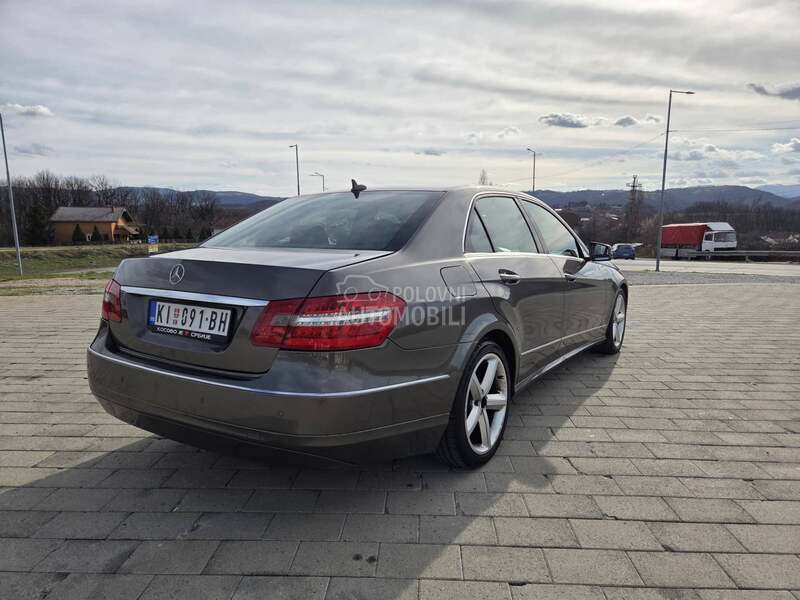 Mercedes Benz E 250 