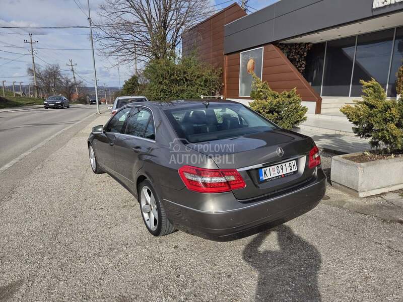 Mercedes Benz E 250 