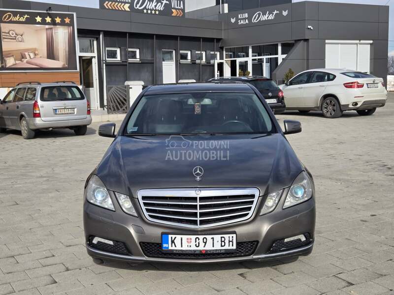 Mercedes Benz E 250 