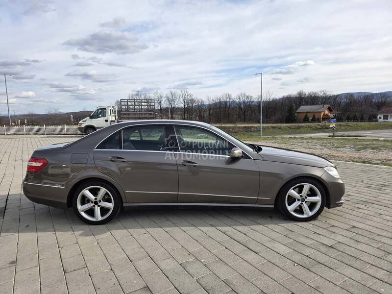 Mercedes Benz E 250 