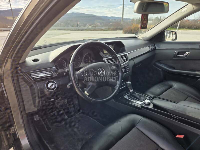 Mercedes Benz E 250 