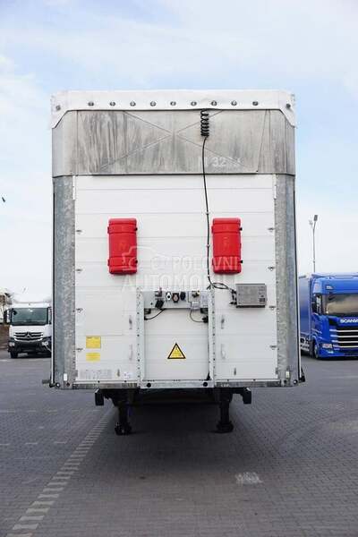 Schmitz Cargobull / DOM2055