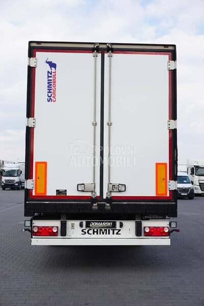 Schmitz Cargobull / DOM2058