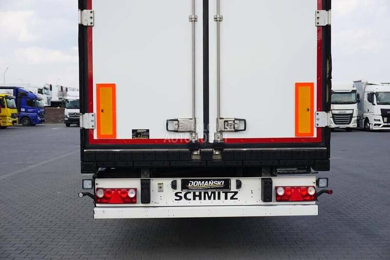 Schmitz Cargobull / DOM2058