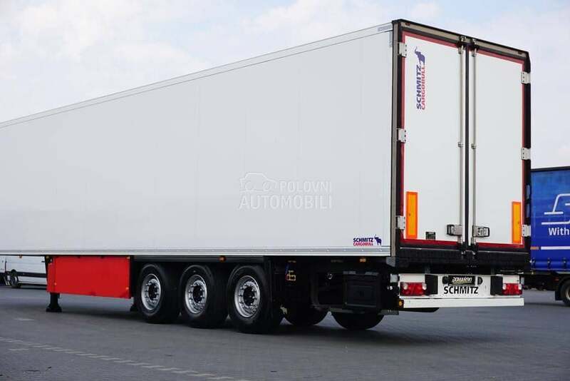 Schmitz Cargobull / DOM2058