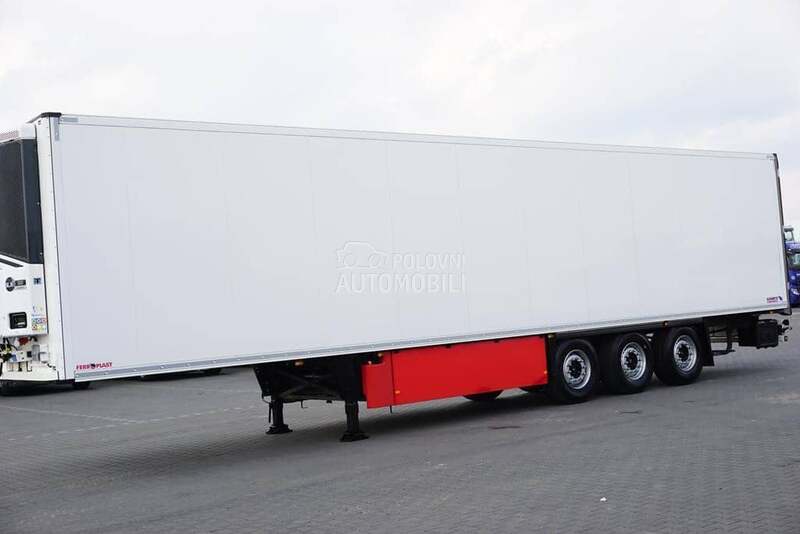 Schmitz Cargobull / DOM2058