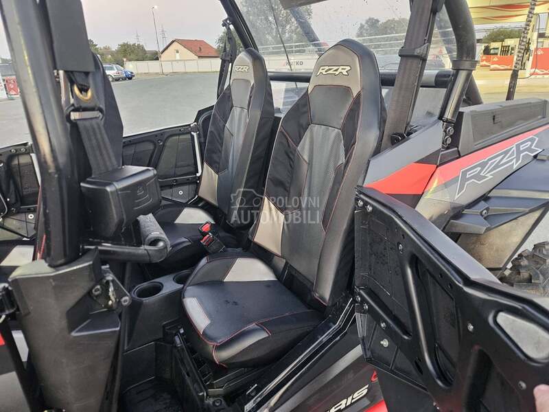 Polaris rzr 1000 4sed