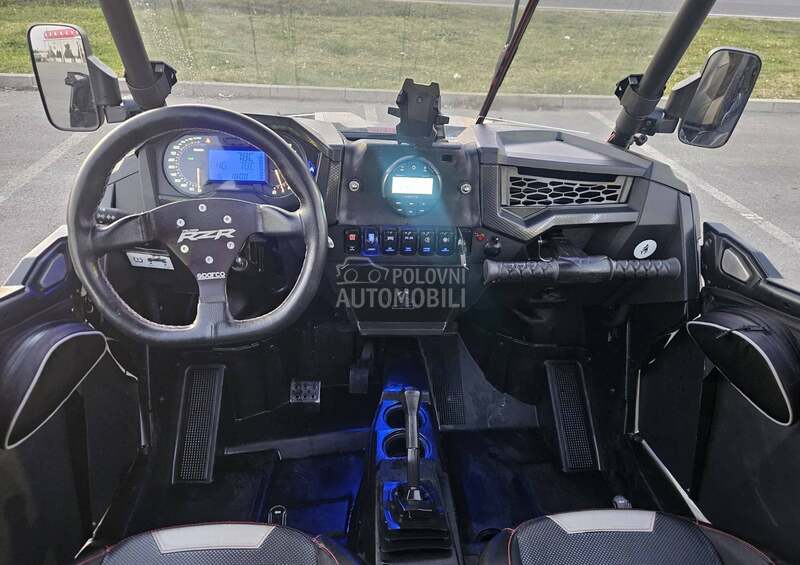 Polaris rzr 1000 4sed