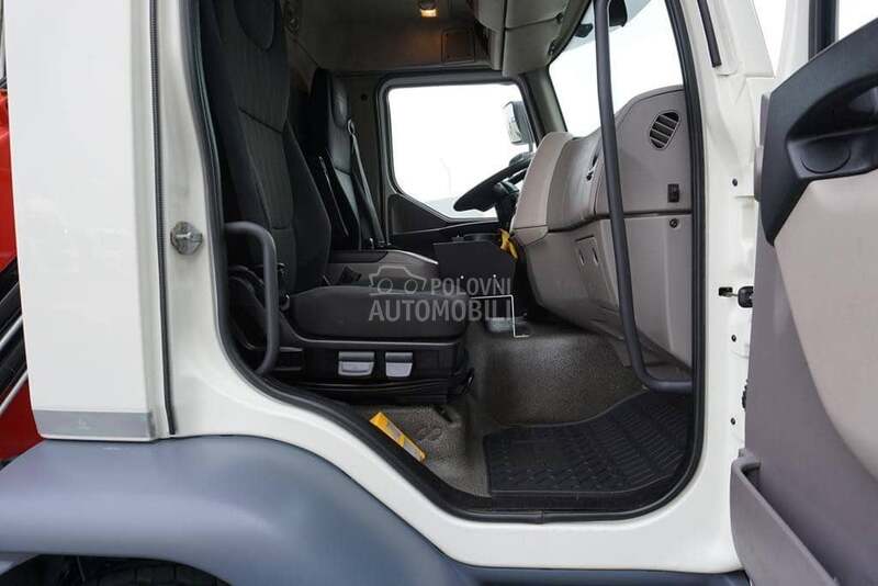 DAF LF 260 / kran / DOM2063