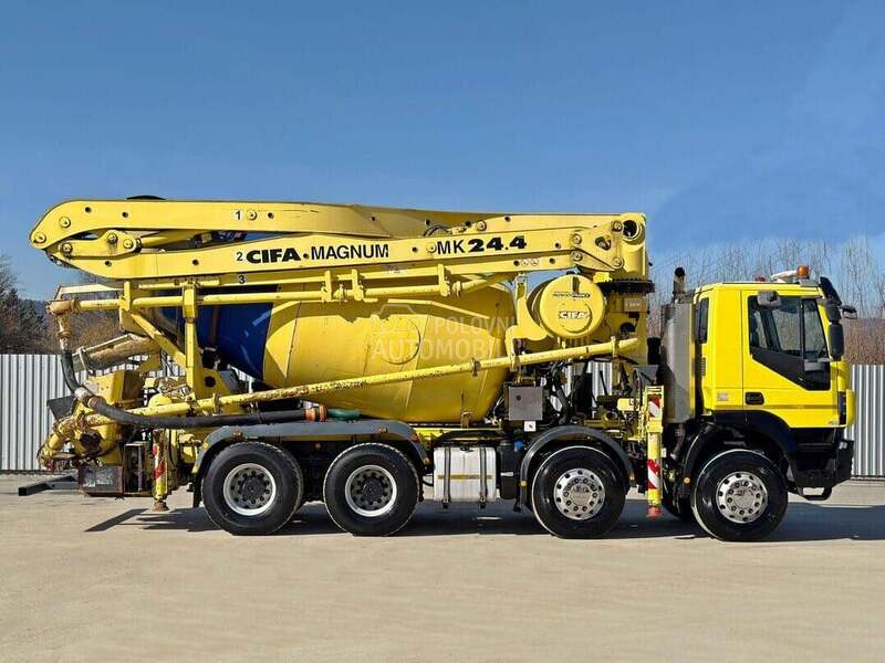 Iveco TRAKKER / LUS1201