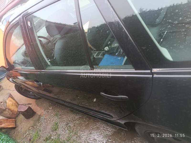 fabia 2  KARAVAN vrata