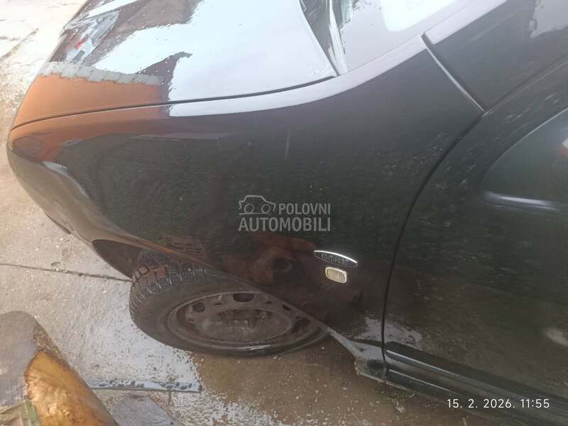 fabia 2  KARAVAN vrata