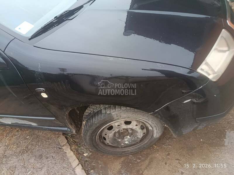 fabia 2  KARAVAN vrata