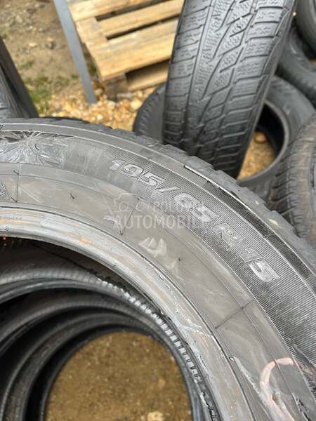 Toyo 195/65 R15 Zimska