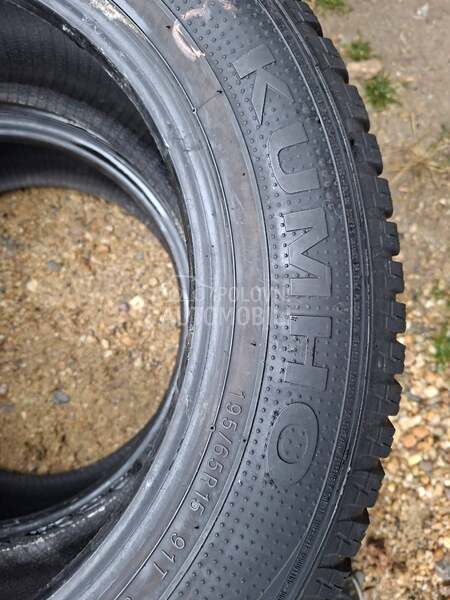 Kumho 195/65 R15 Zimska