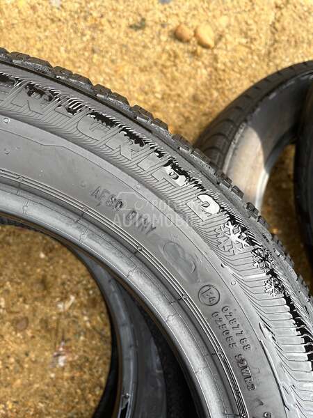 Semperit 185/60 R15 Zimska