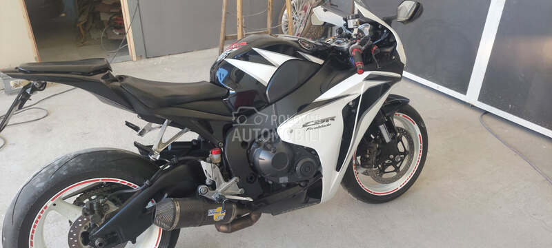 Honda cbr 1000rr