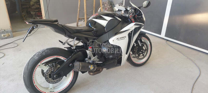 Honda cbr 1000rr