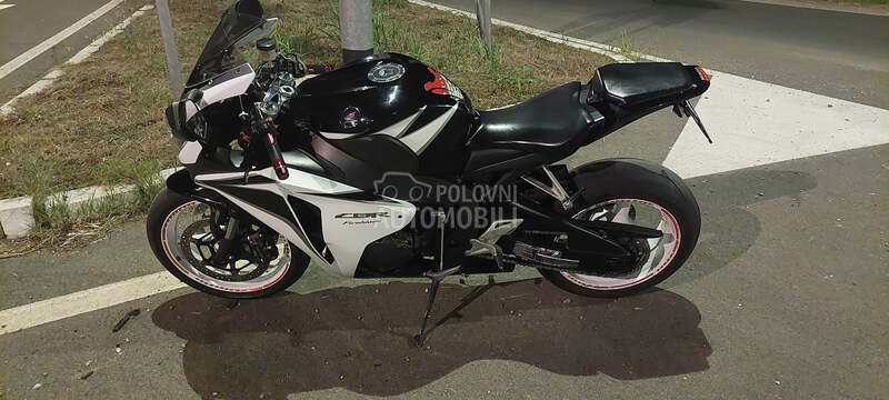 Honda cbr 1000rr