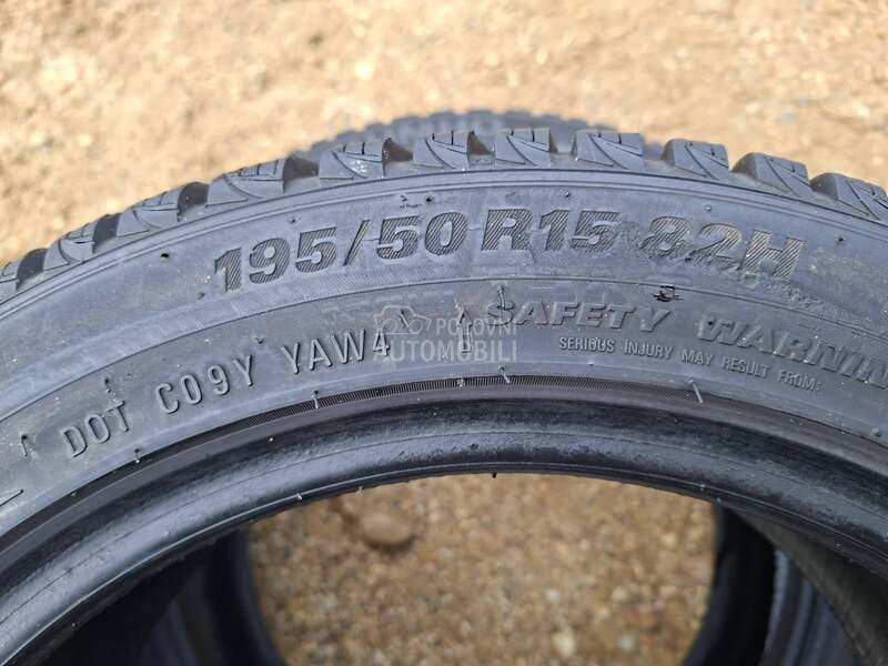 Kumho 195/50 R15 Zimska