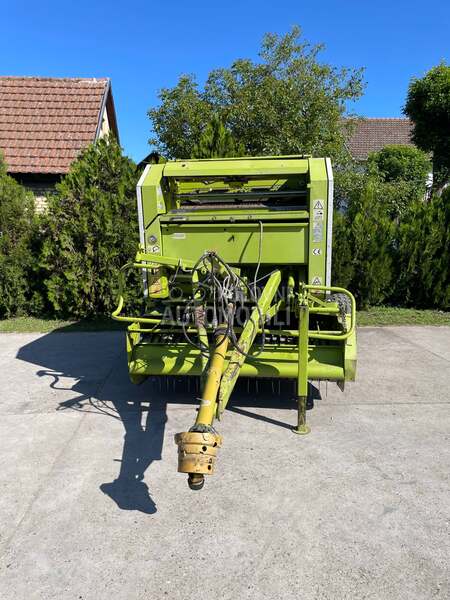 Claas Rollant 46