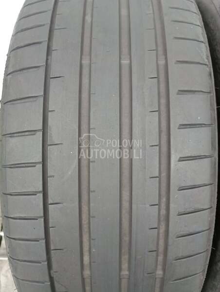 Falken 235/40 R19 Letnja