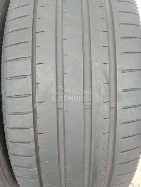 Falken 235/40 R19 Letnja