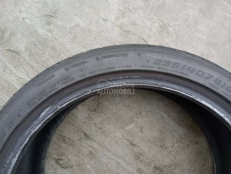 Falken 235/40 R19 Letnja