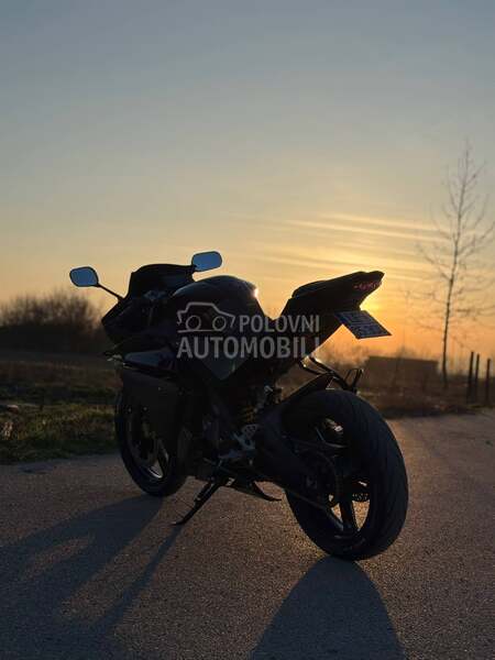 Yamaha r125