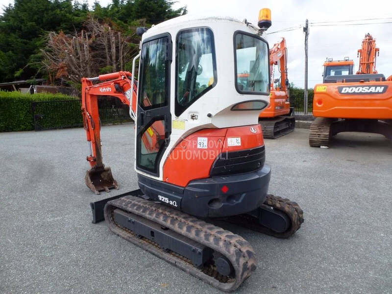 Kubota U25