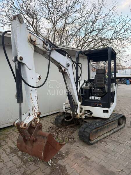 Bobcat 325