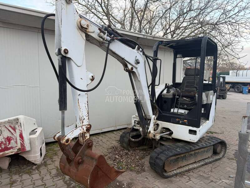 Bobcat 325