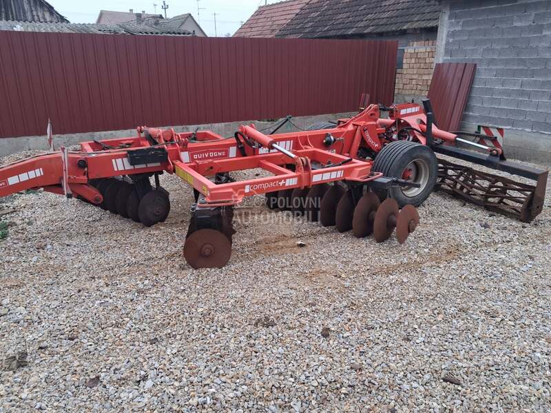 Gregoire Besson Quivogne COMPACT