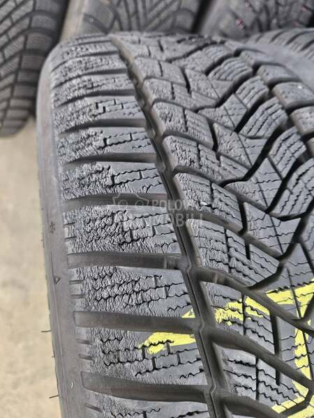 Dunlop 205/55 R16 Zimska