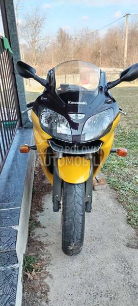 Kawasaki Zx6R