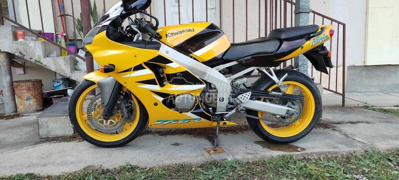 Kawasaki Zx6R