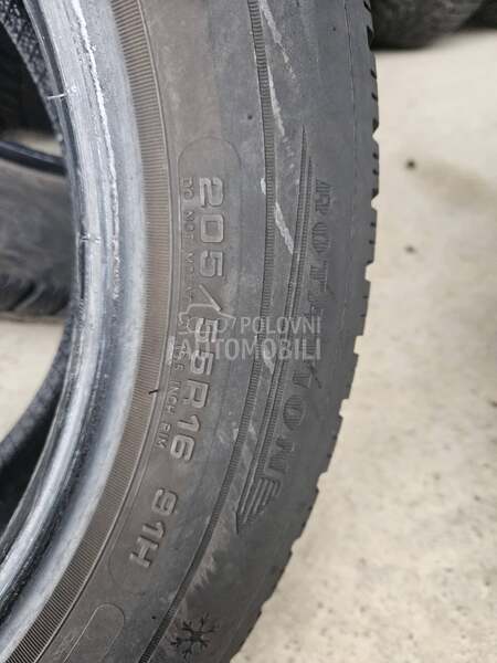 Dunlop 205/55 R16 Zimska