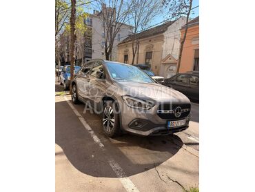 Mercedes Benz GLA 200 