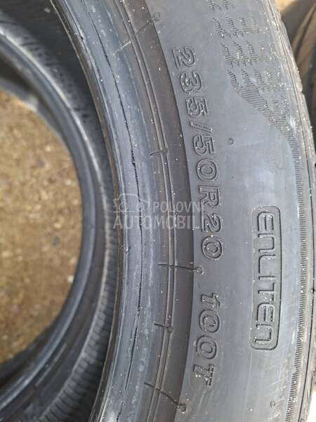 Bridgestone 235/50 R20 Letnja