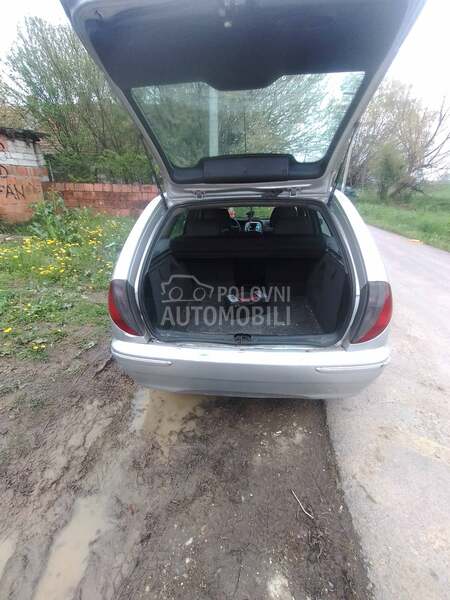 Lancia Lybra BG